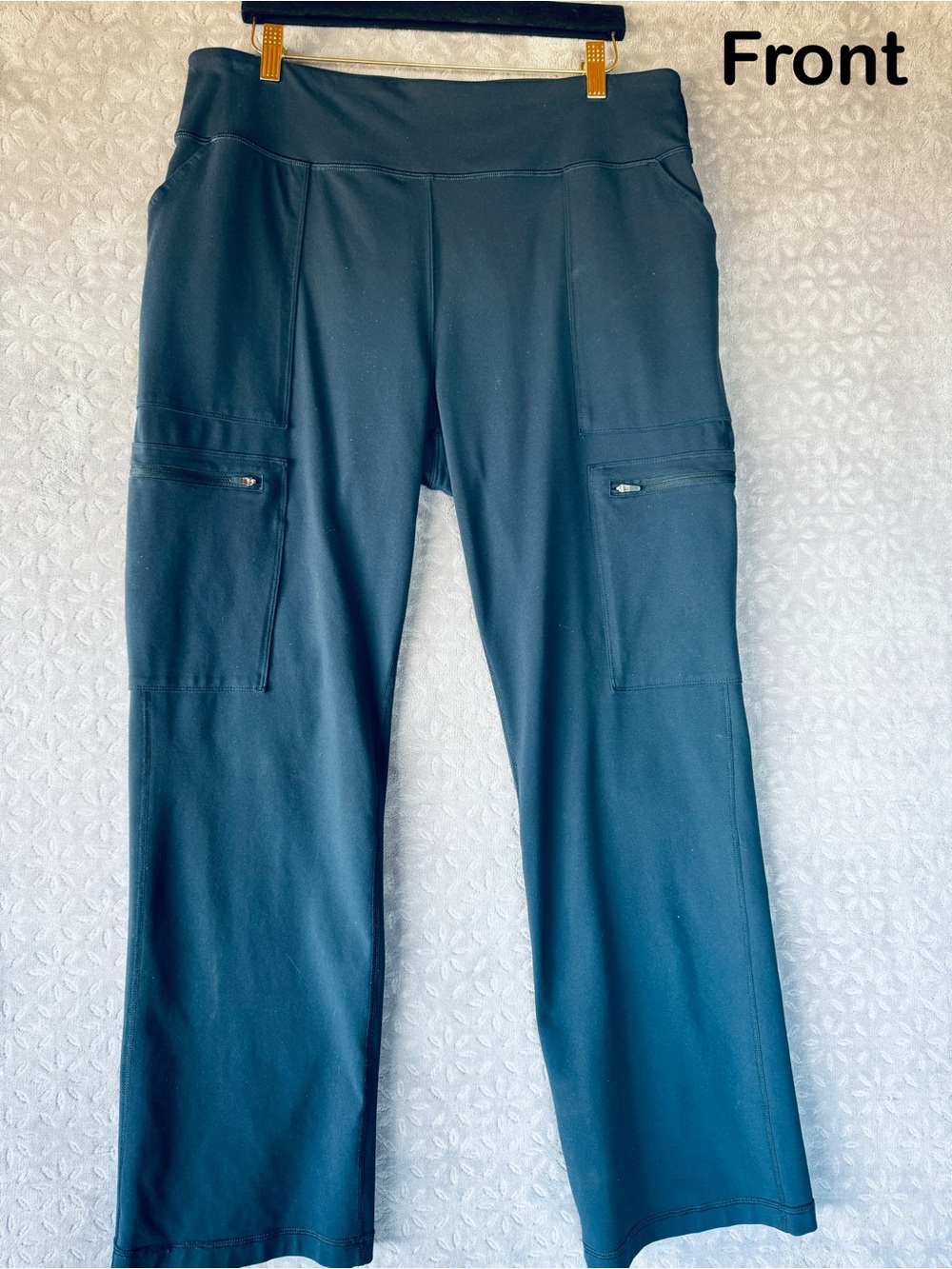 DULUTH NAMASTASH SIZE LARGE Navy with Zippered CARGO Pockets - Picture 8 of 8